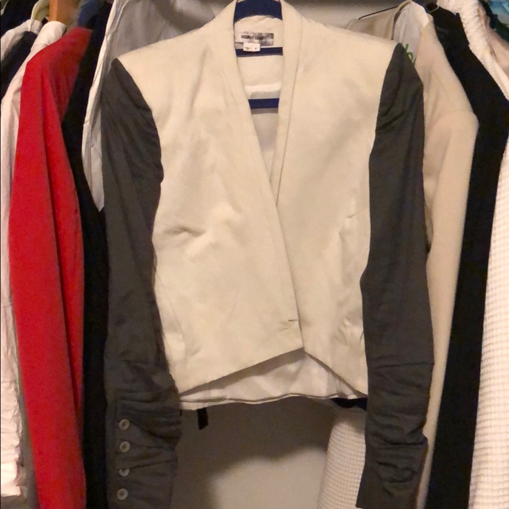 Helmet Lang super chic two tone blazer